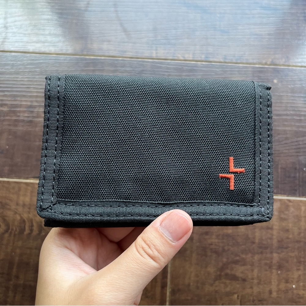 Tracker RFID Black Wallet!